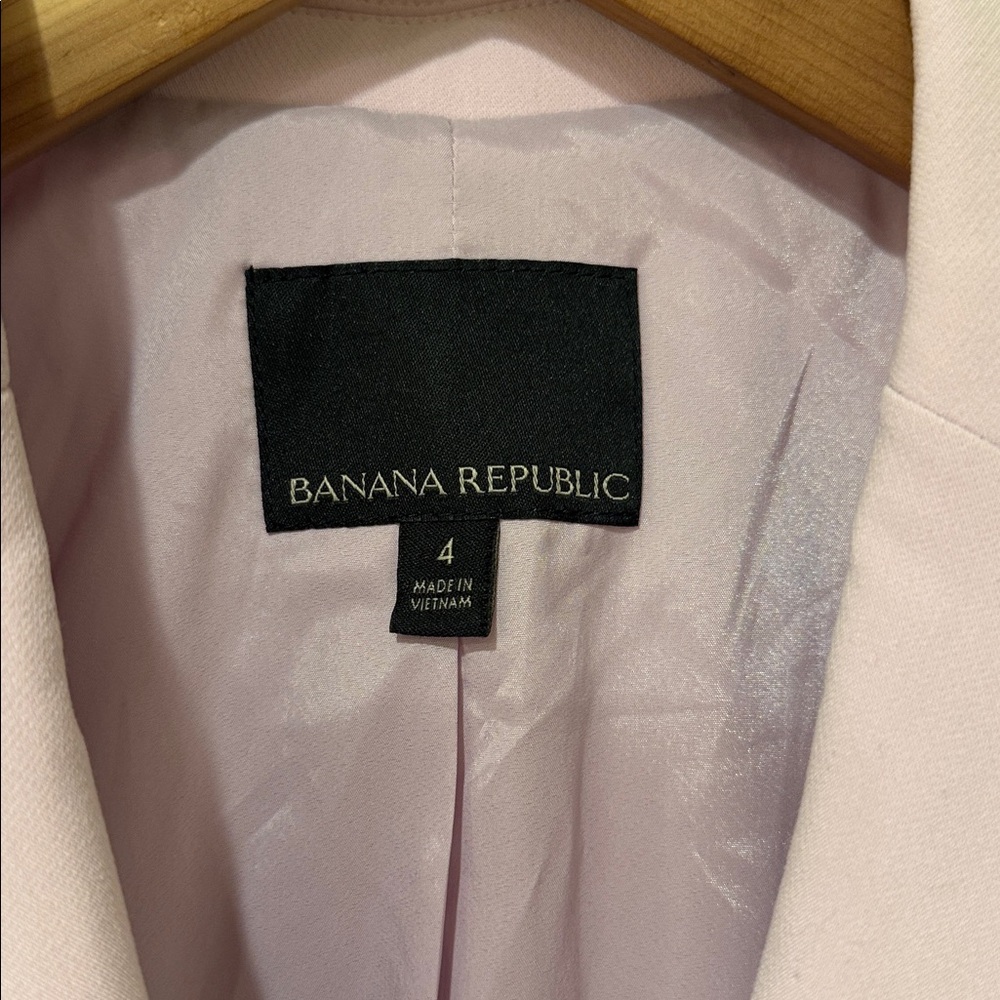 Banana Republic Light Pink Sculpted-Fit Washable Blazer Sz 4 - Picture 3 of 8